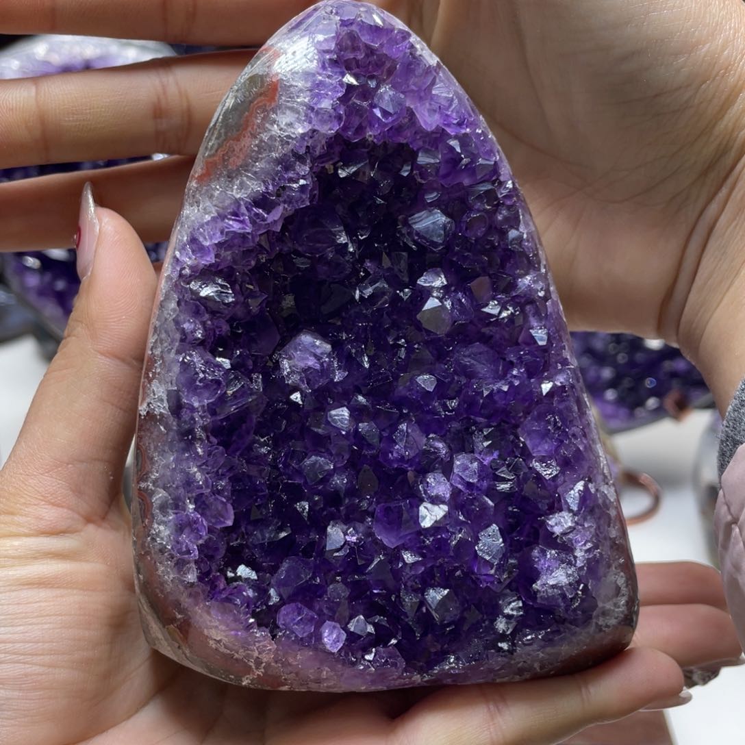 紫晶大型摆件（非配饰）未镶嵌