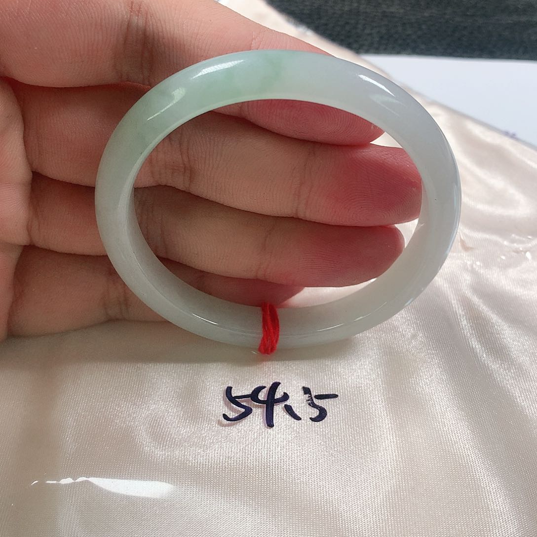 未镶嵌手镯（贵妃镯）翡翠301号