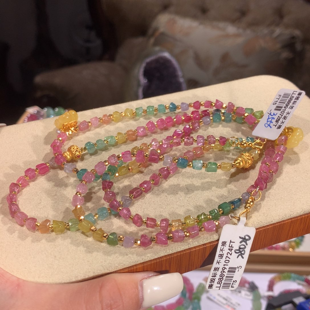 碧玺多样性发货一件未镶嵌