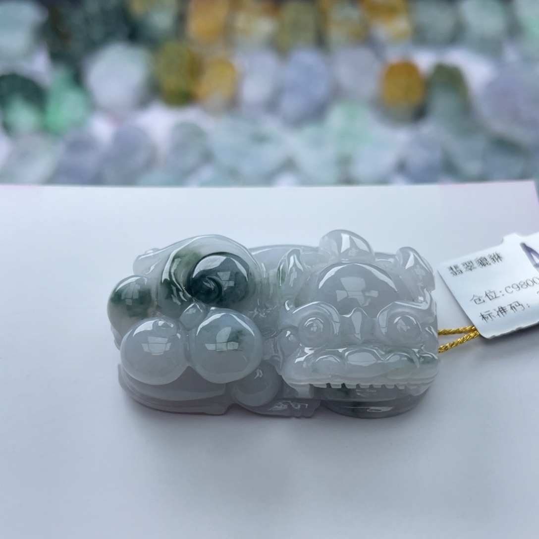 翡翠颈饰未镶嵌貔貅