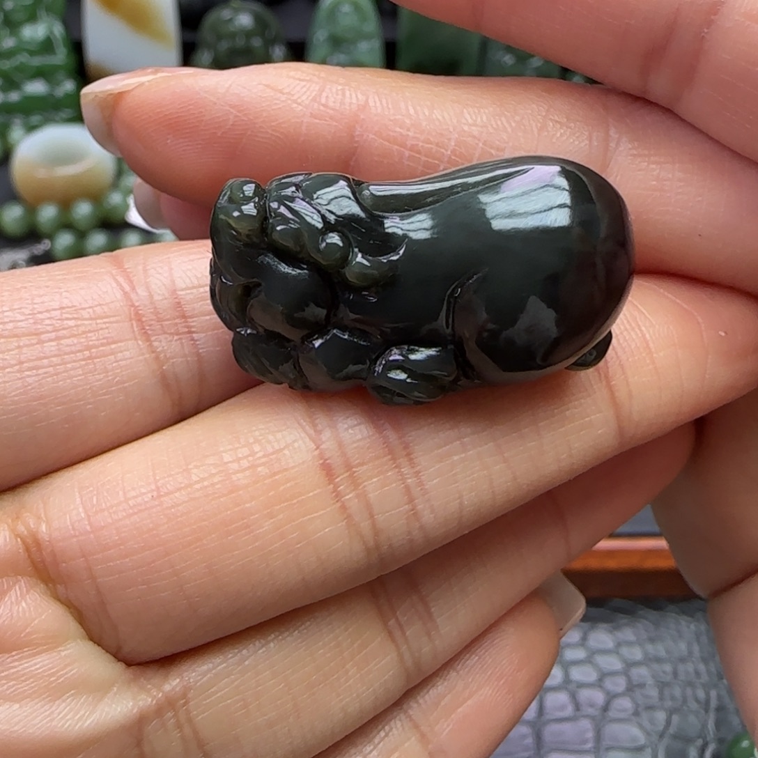 和田玉未镶嵌珠宝奇石