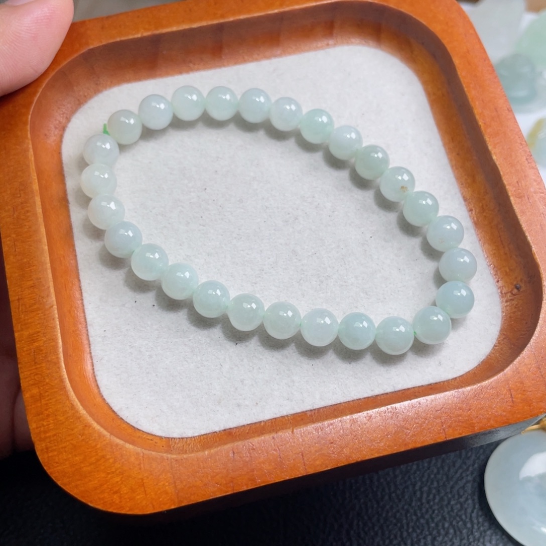 未镶嵌定制翡翠7mm