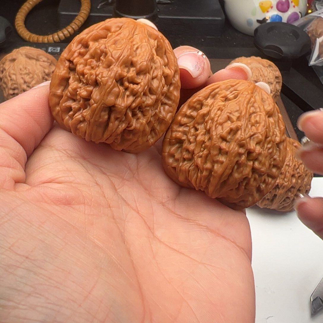 文玩核桃把件虎头王40