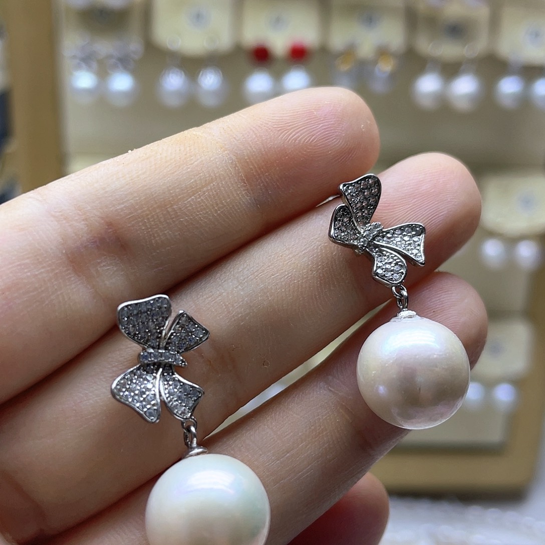 银S925镶嵌耳饰淡水珍珠