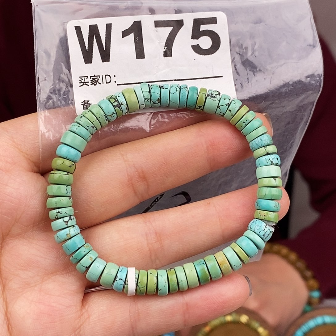 绿松石未镶嵌原矿