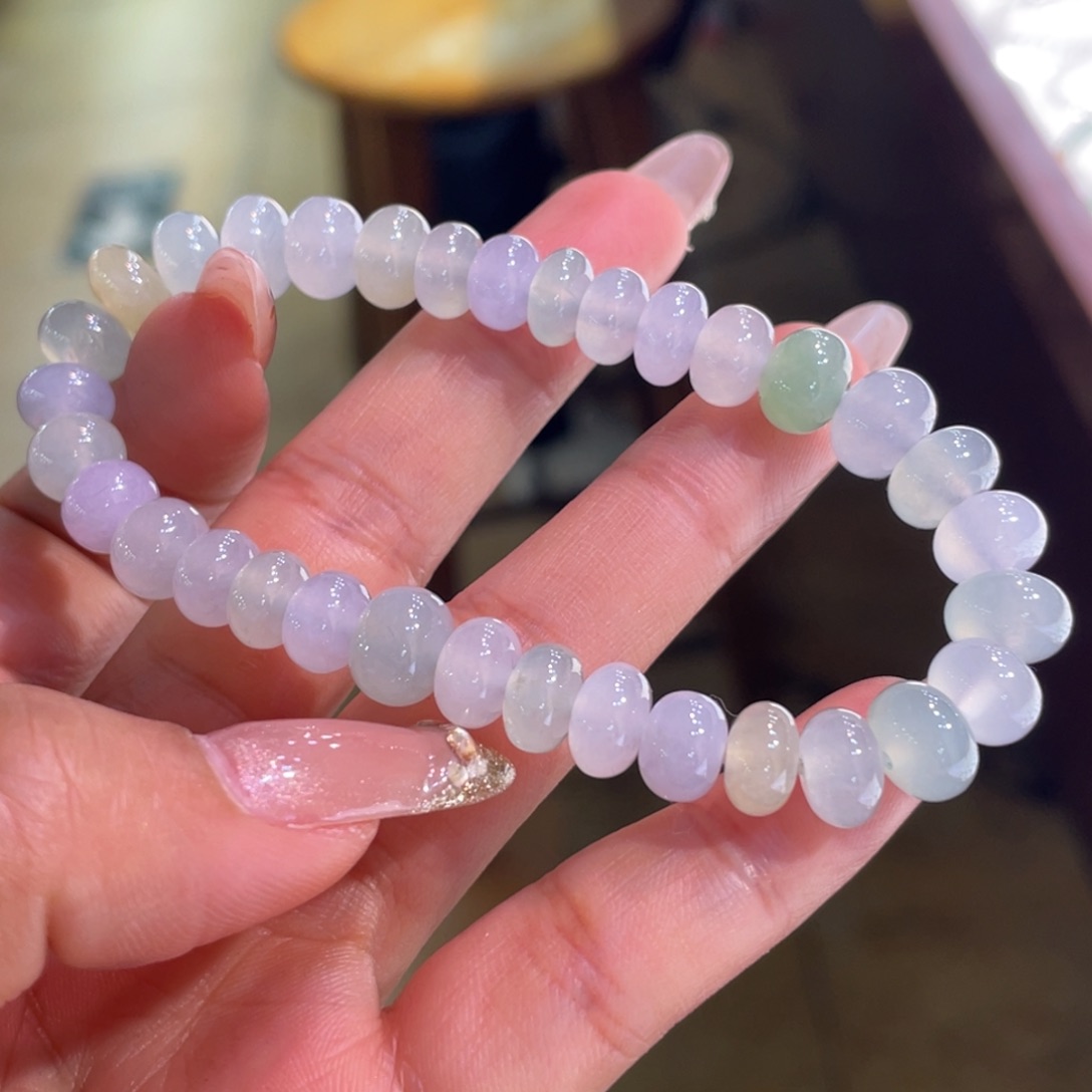 颈饰未镶嵌翡翠手串