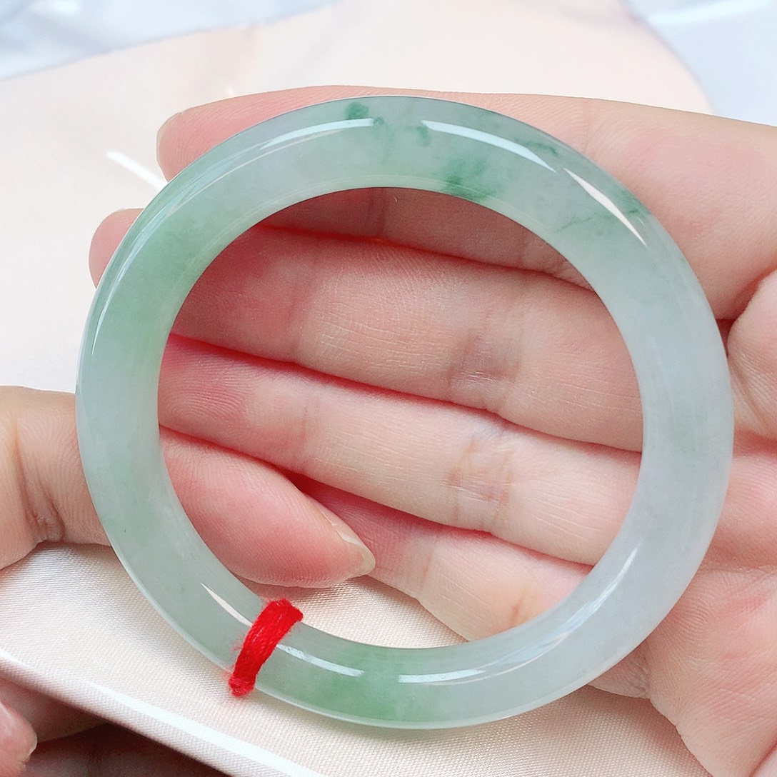 翡翠未镶嵌手镯抖音178