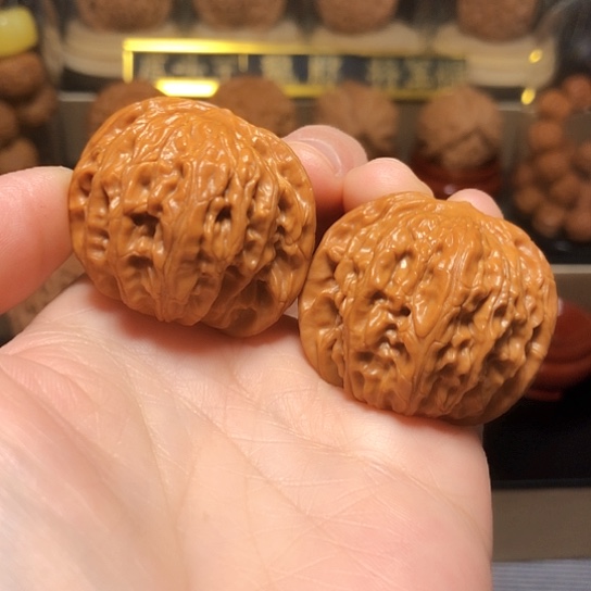 特价：山地红皮石子磨（不退不换）