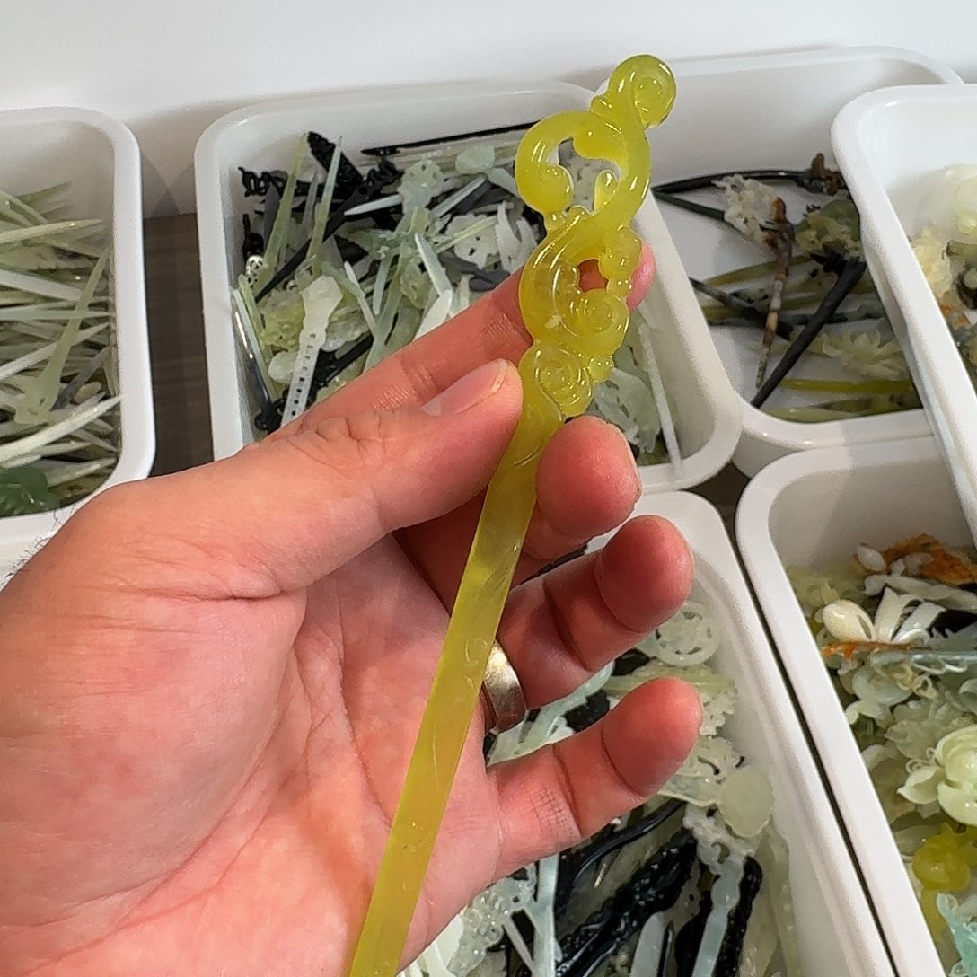 半***甜蛇纹石玉未镶嵌发饰