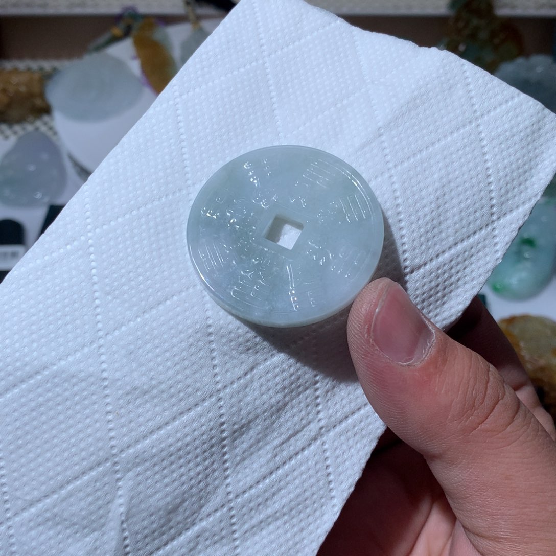 翡翠颈饰未镶嵌天然