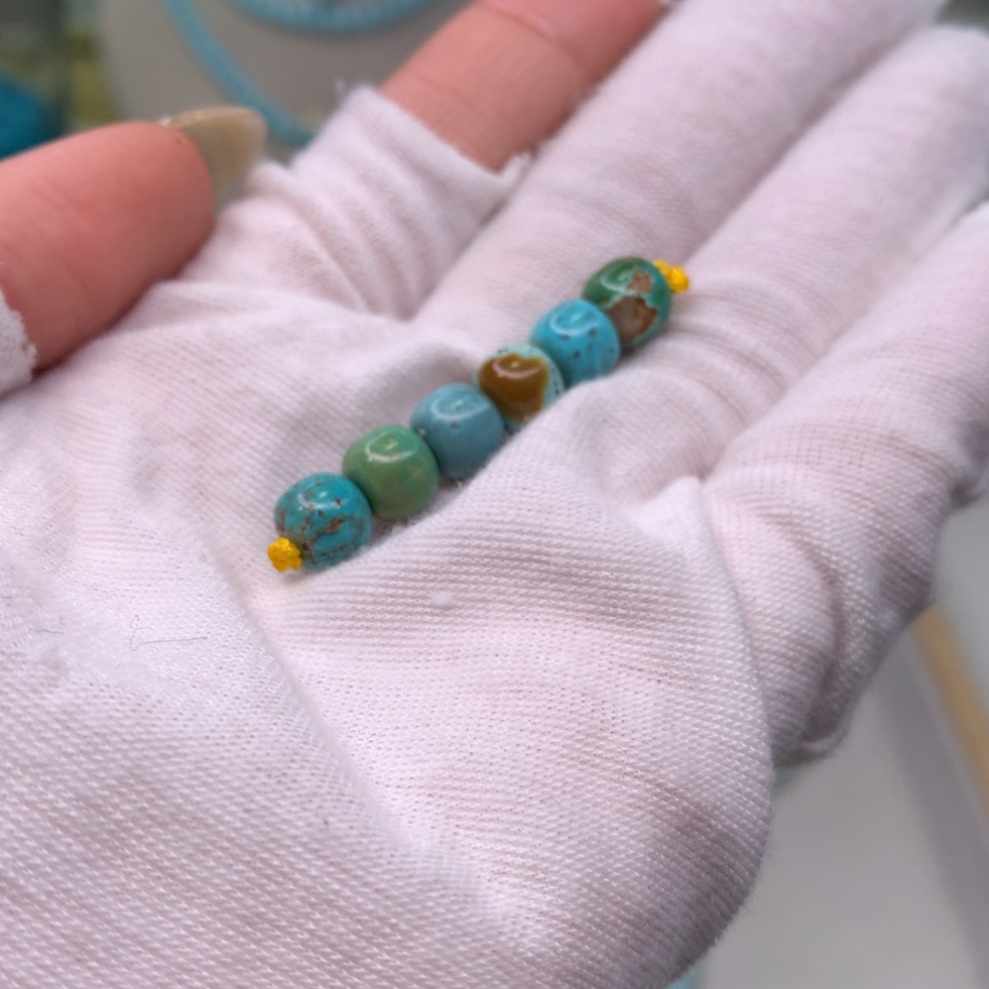 绿松石配饰未镶嵌