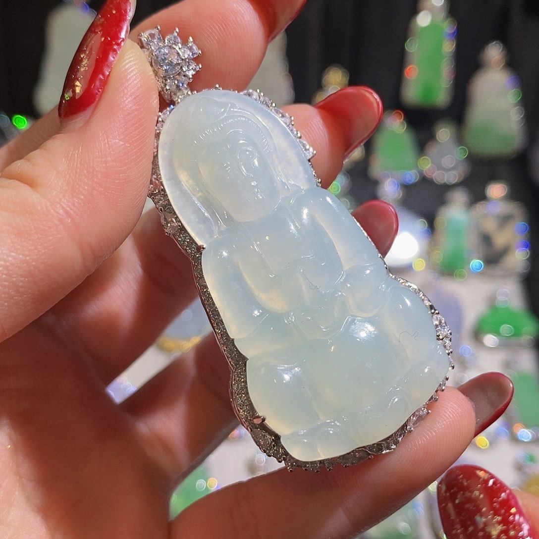 翡翠颈饰银S925镶嵌天然翡翠