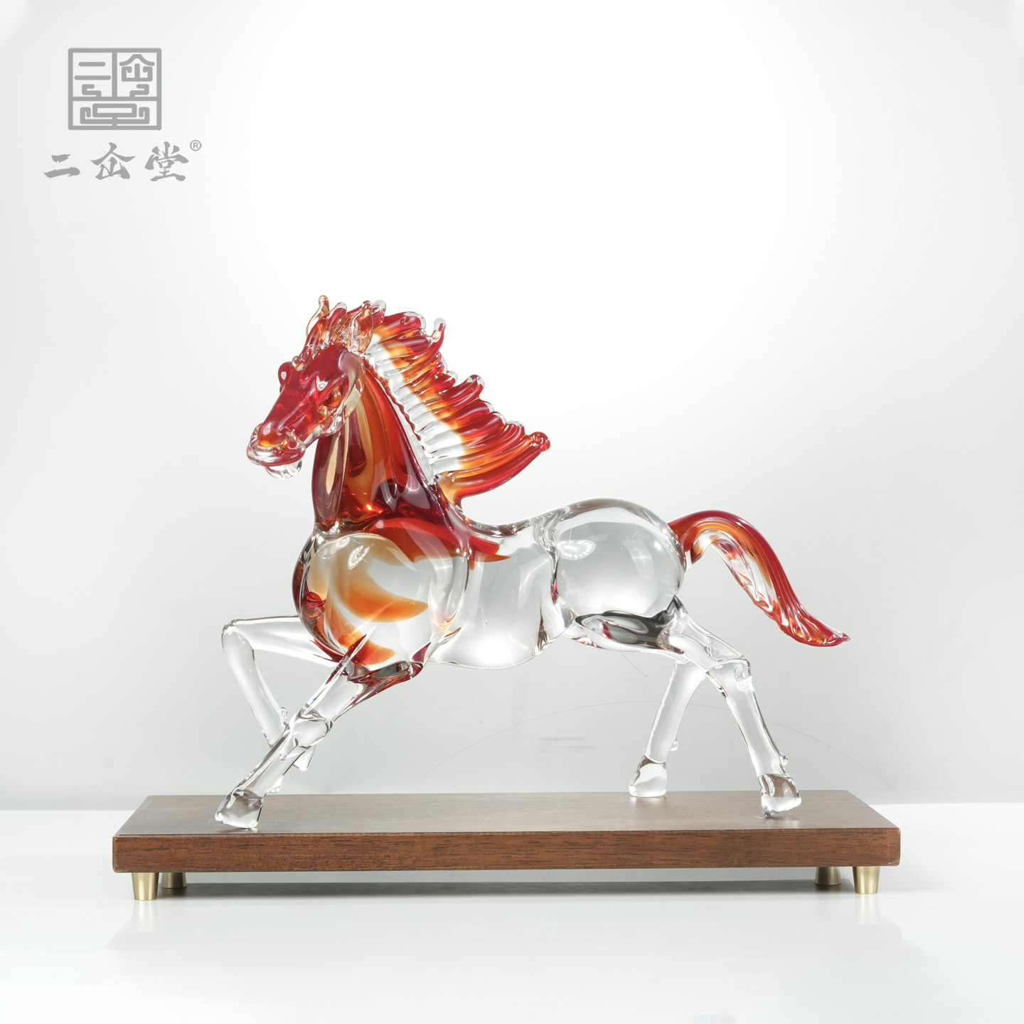 二仚堂淄博琉璃骏马花色各不相同喜欢哪个联系客服发图片后再拍单