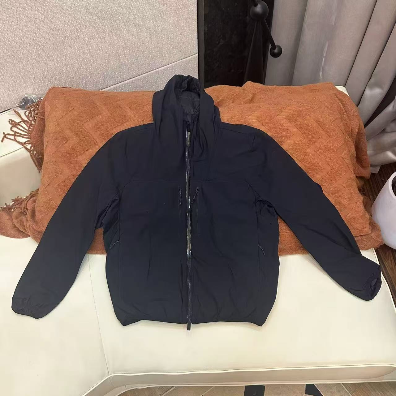 【正经小郑】懵懵懂懂的男士双色连帽外套