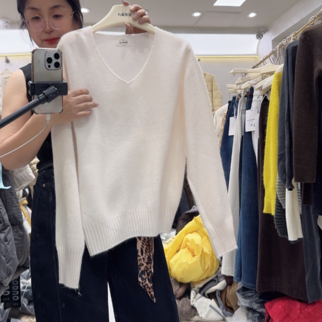 贝壳泾川到150斤之内米色的打