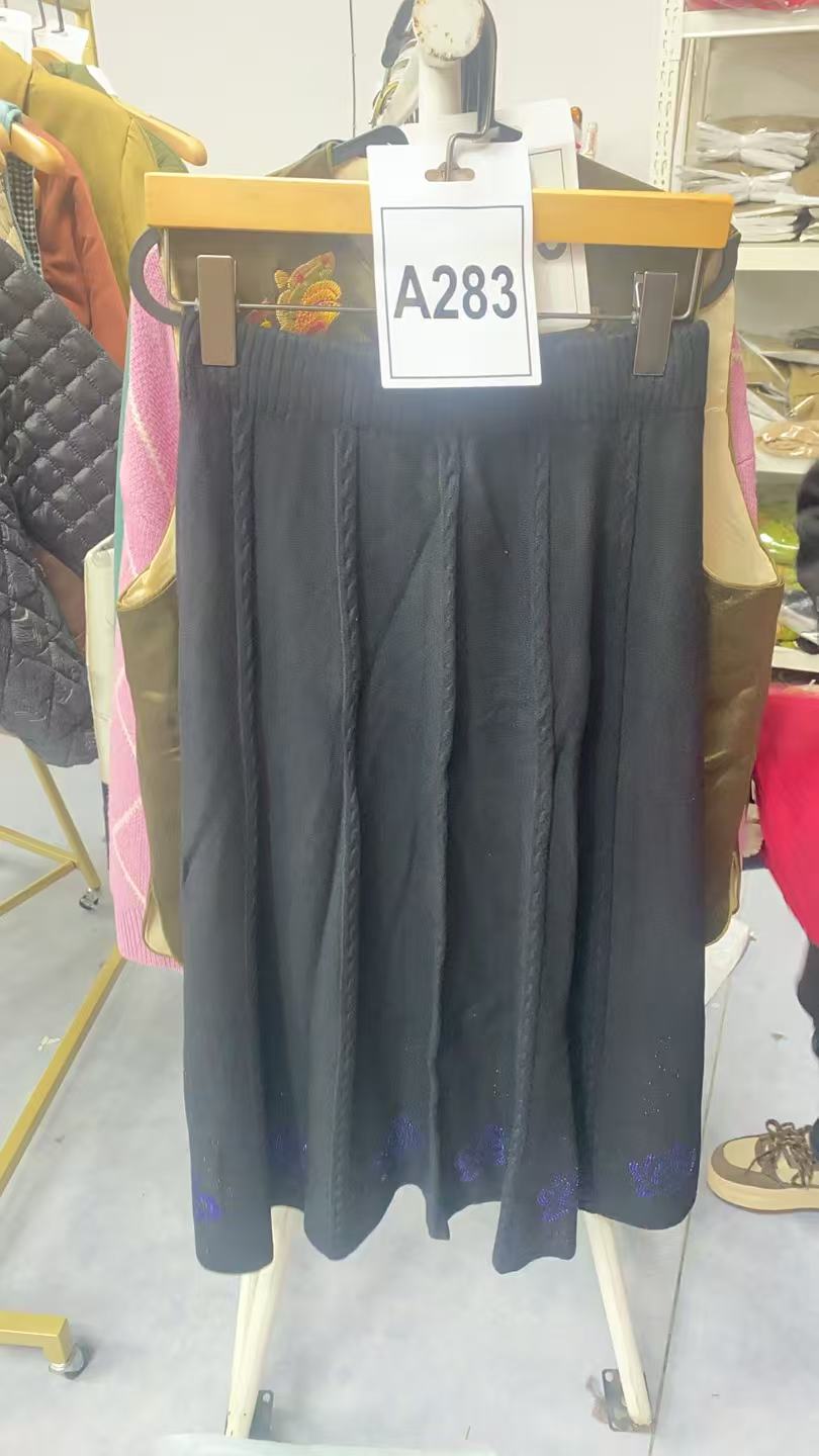 A283-秋冬爆款老太太裙子