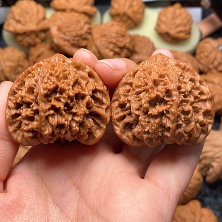 文玩核桃把件天*五精品满天星42