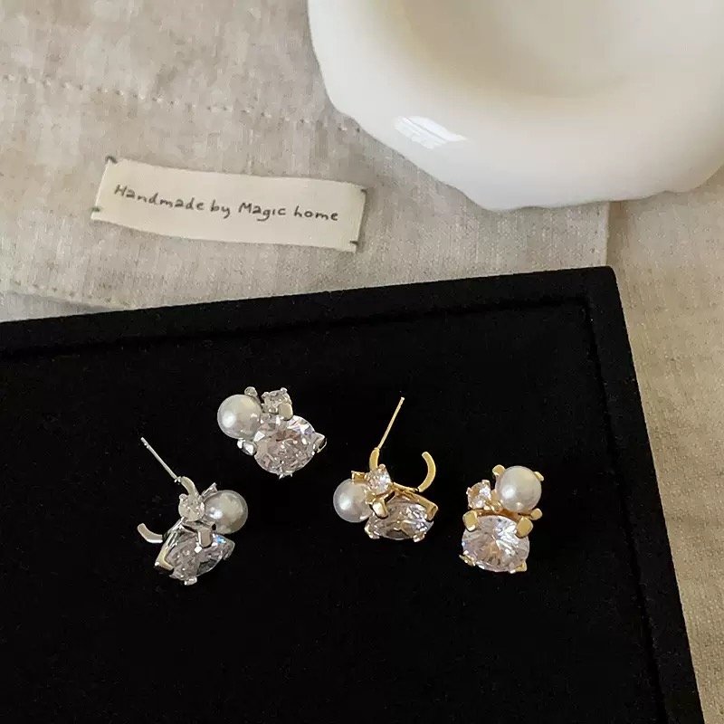 铜合金耳饰 AL7063 爆闪锆石珠光小众轻奢感百搭耳钉