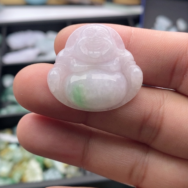 翡翠吊坠(不含链)未镶嵌熊****?