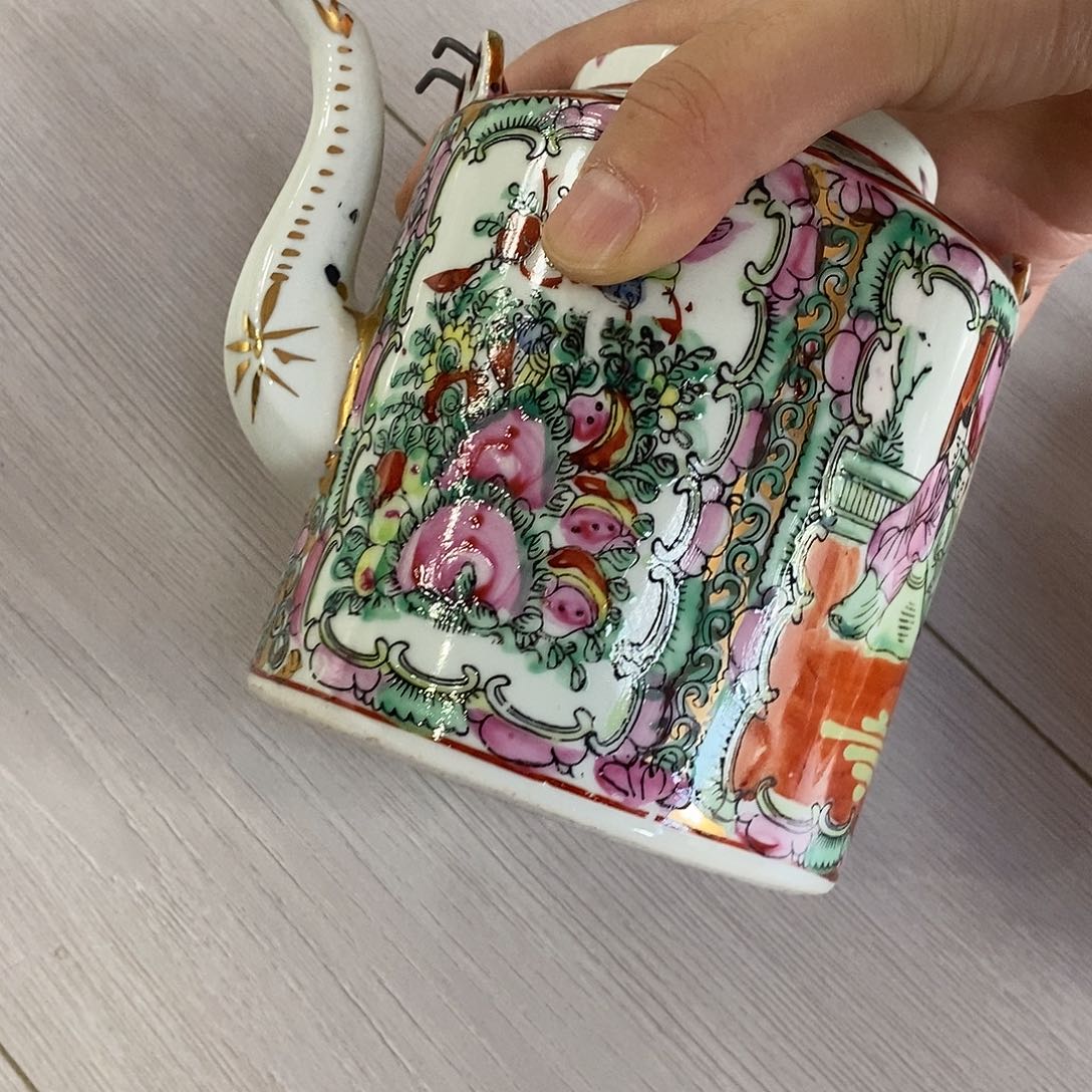 用***3瓶         广彩  提    梁    壶   