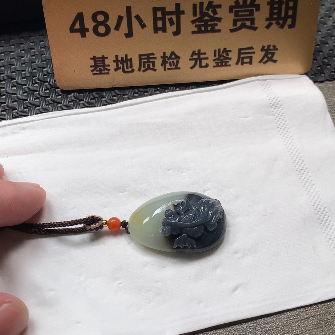 颈饰未镶嵌和田玉金鱼