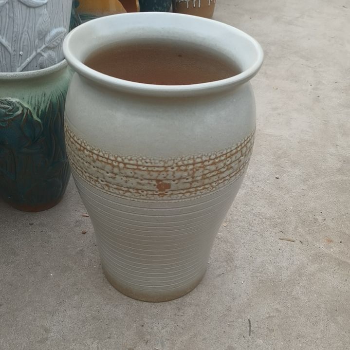 红陶口20高33瑕疵