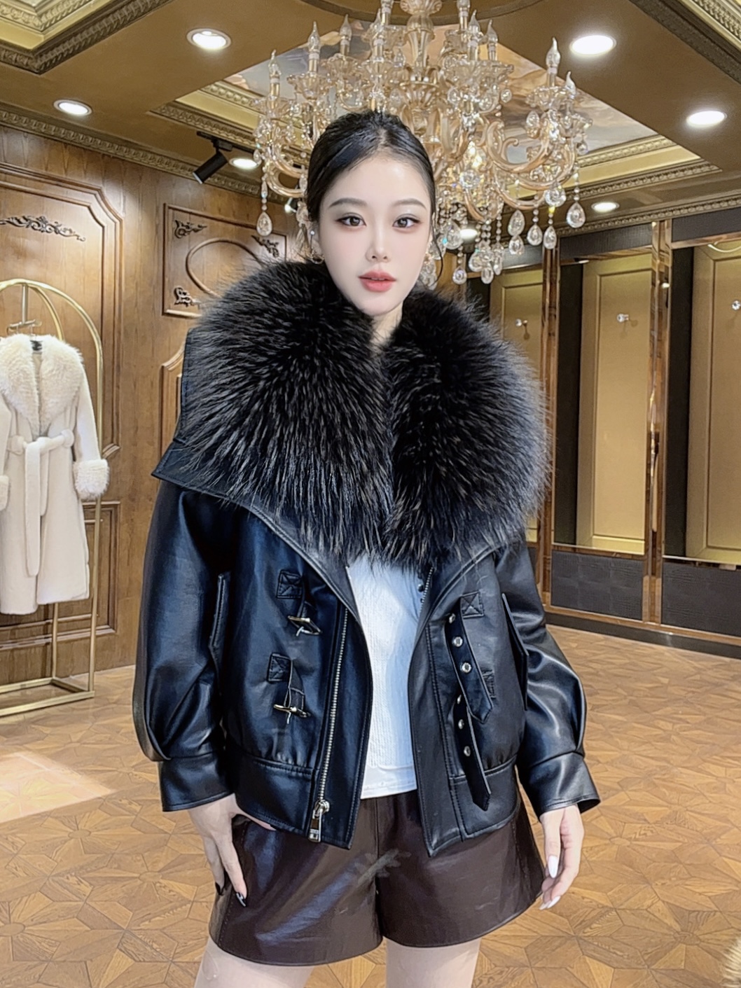 貉子毛领【雯雯推荐】上新年度爆款轻奢时尚真毛领百搭外套-2507225