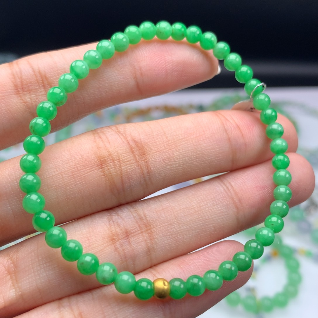 翡翠手链未镶嵌卡