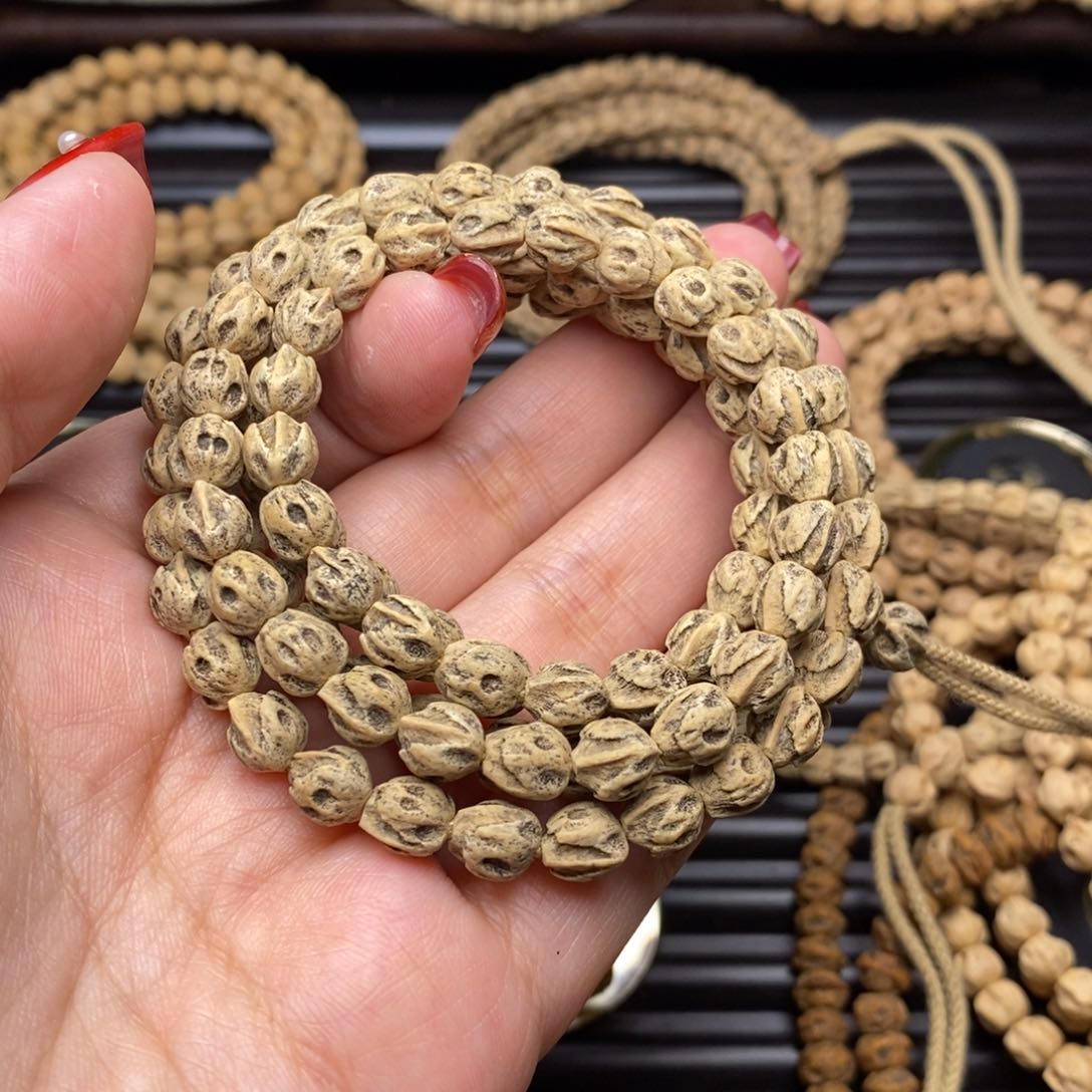 柏香籽/百香籽吊坠逍***在