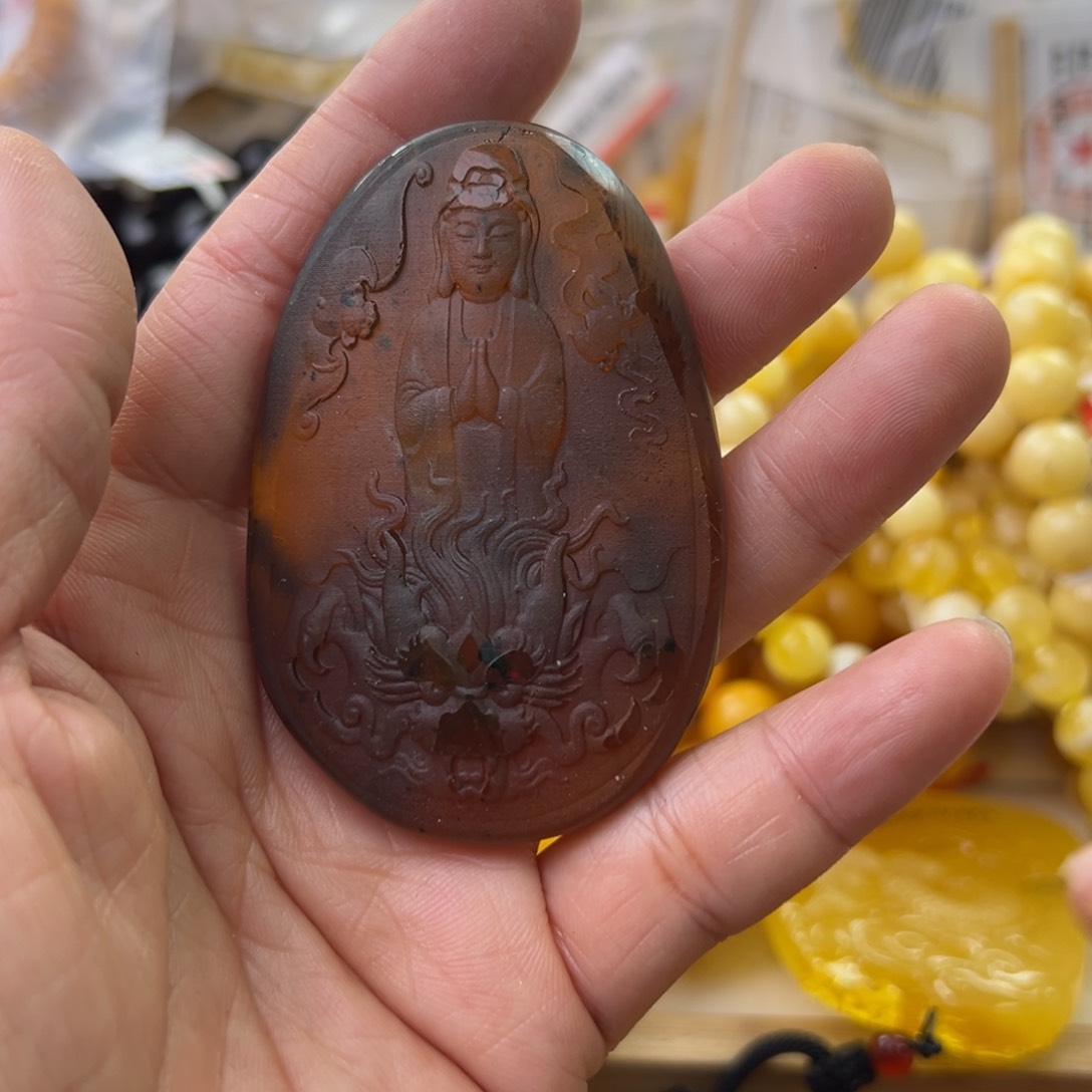 琥珀珠宝奇石未镶嵌