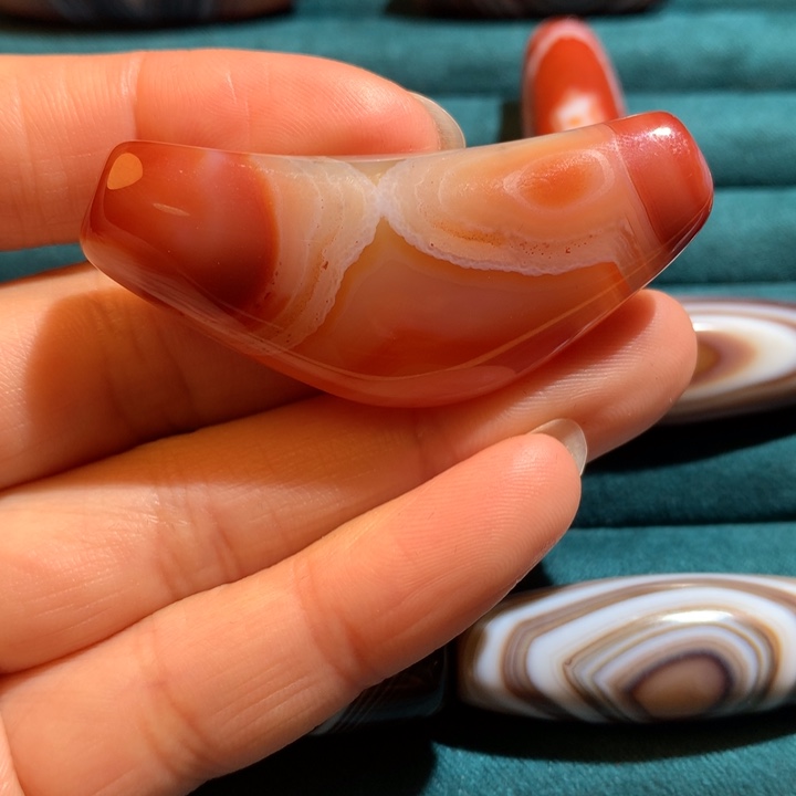 未镶嵌玛瑙/玉髓珠宝奇石