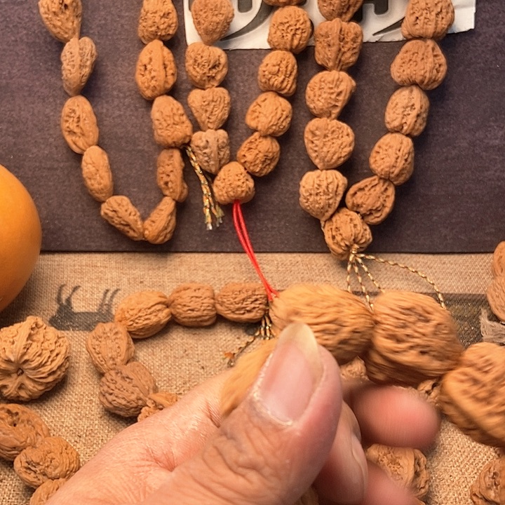 就***带文玩核桃吊坠南疆