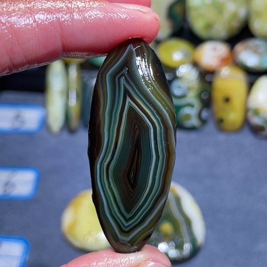 【闪购商品】玛瑙/玉髓未镶嵌珠宝奇石