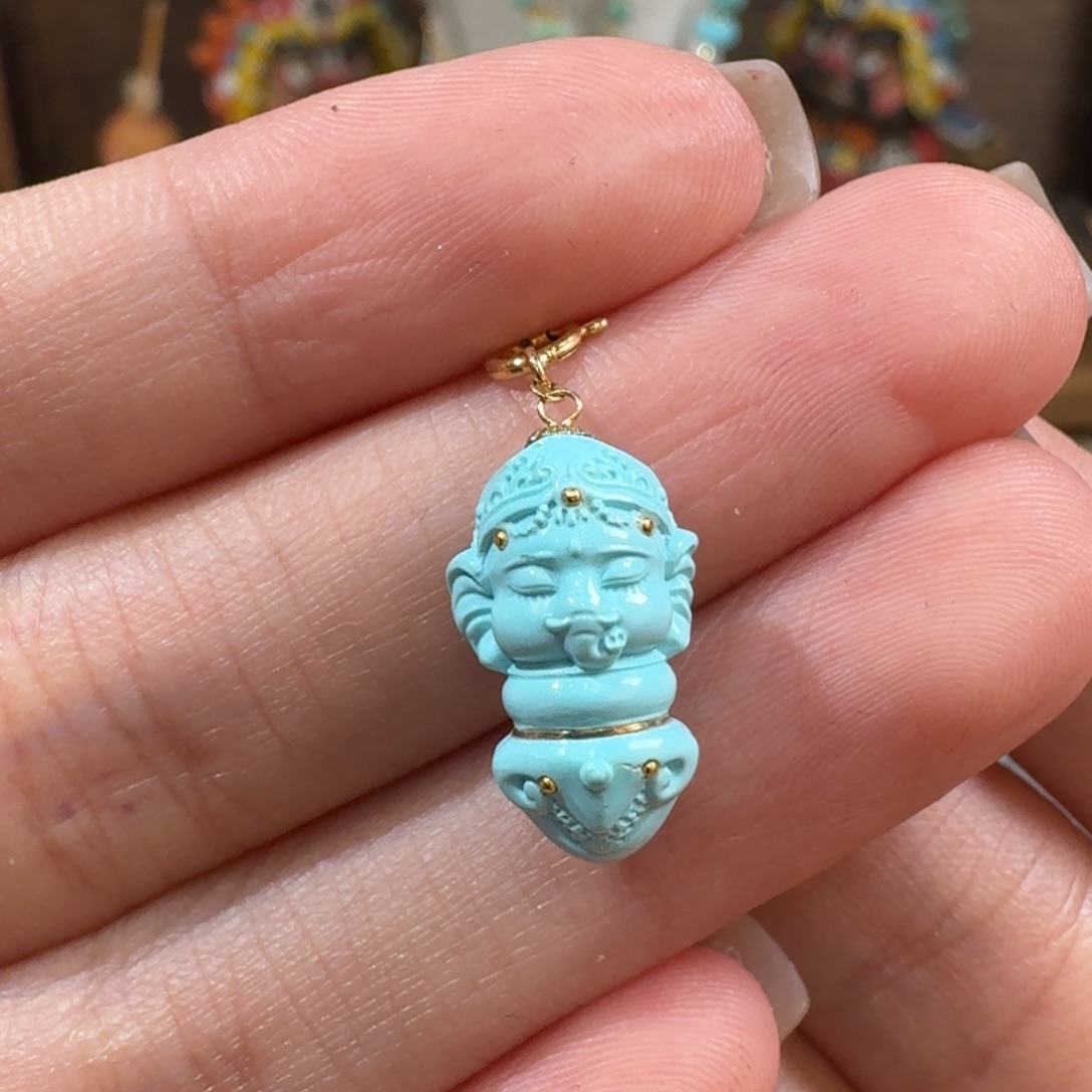 18K金镶嵌绿松石象神滴流