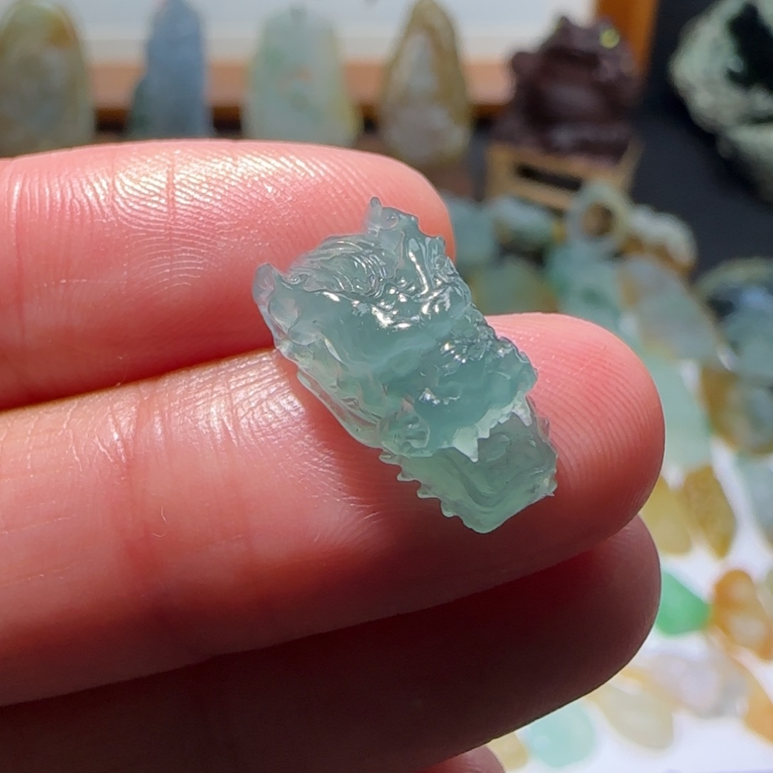 翡翠颈饰未镶嵌缅甸翡翠