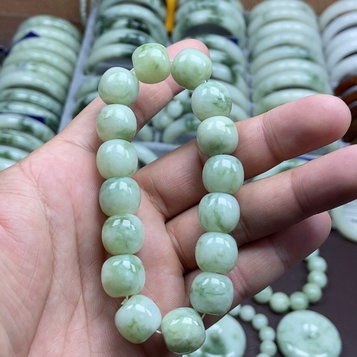 蛇纹石玉未镶嵌手链