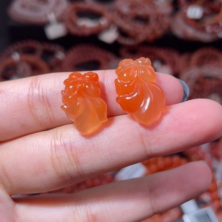 南红玛瑙未镶嵌金鱼2080