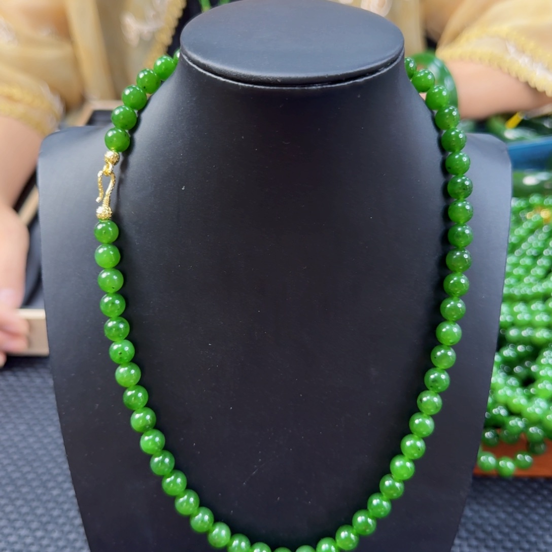 和田玉（碧玉）未镶嵌颈饰卡8