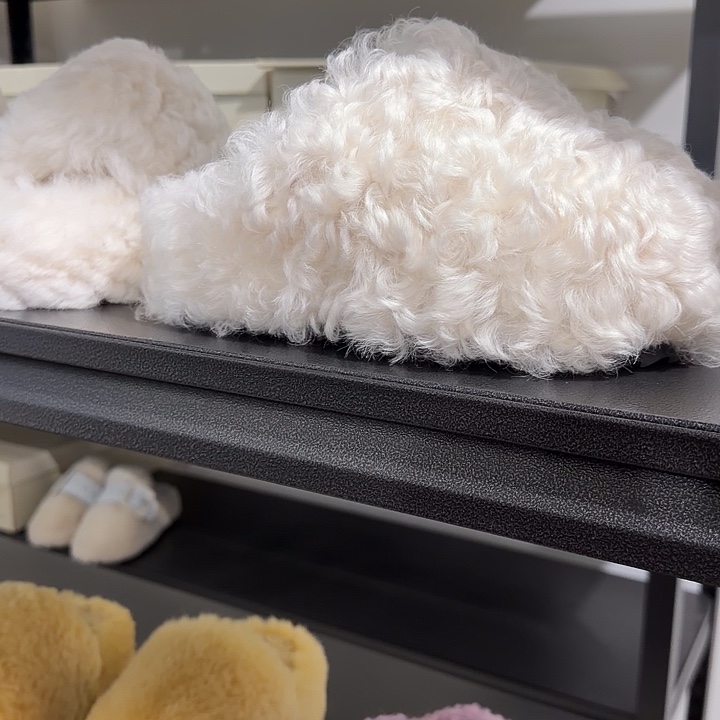 套趾款37白色卷毛包脚