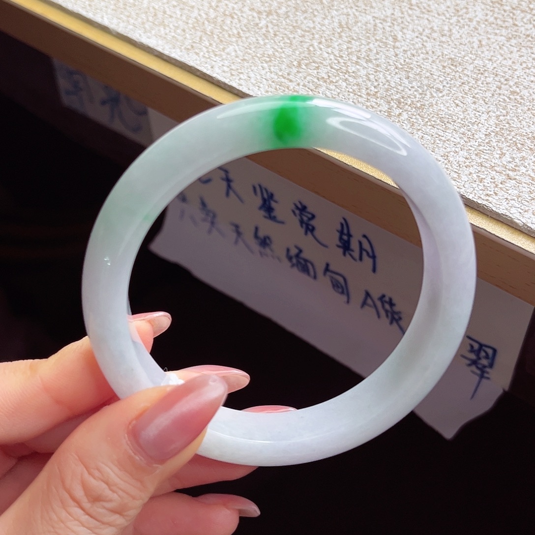 翡翠未镶嵌手镯手镯