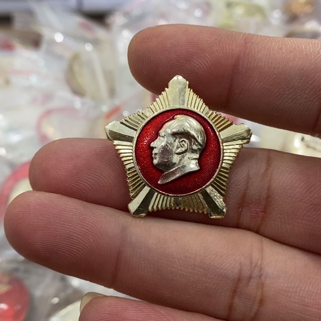 铝不*锅红色纪念章五角星