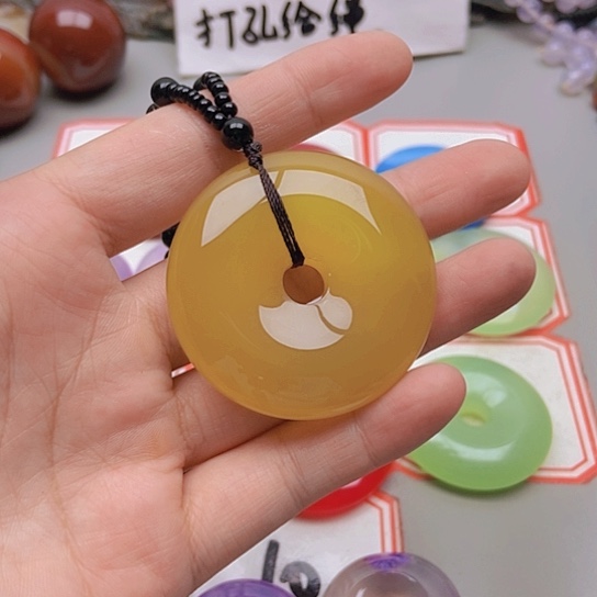 【闪购商品】玛瑙/玉髓未镶嵌珠宝半成品顾**姐