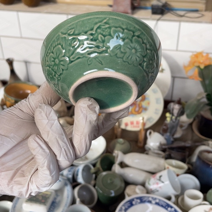 摆件陶瓷盘子碗砂锅都有