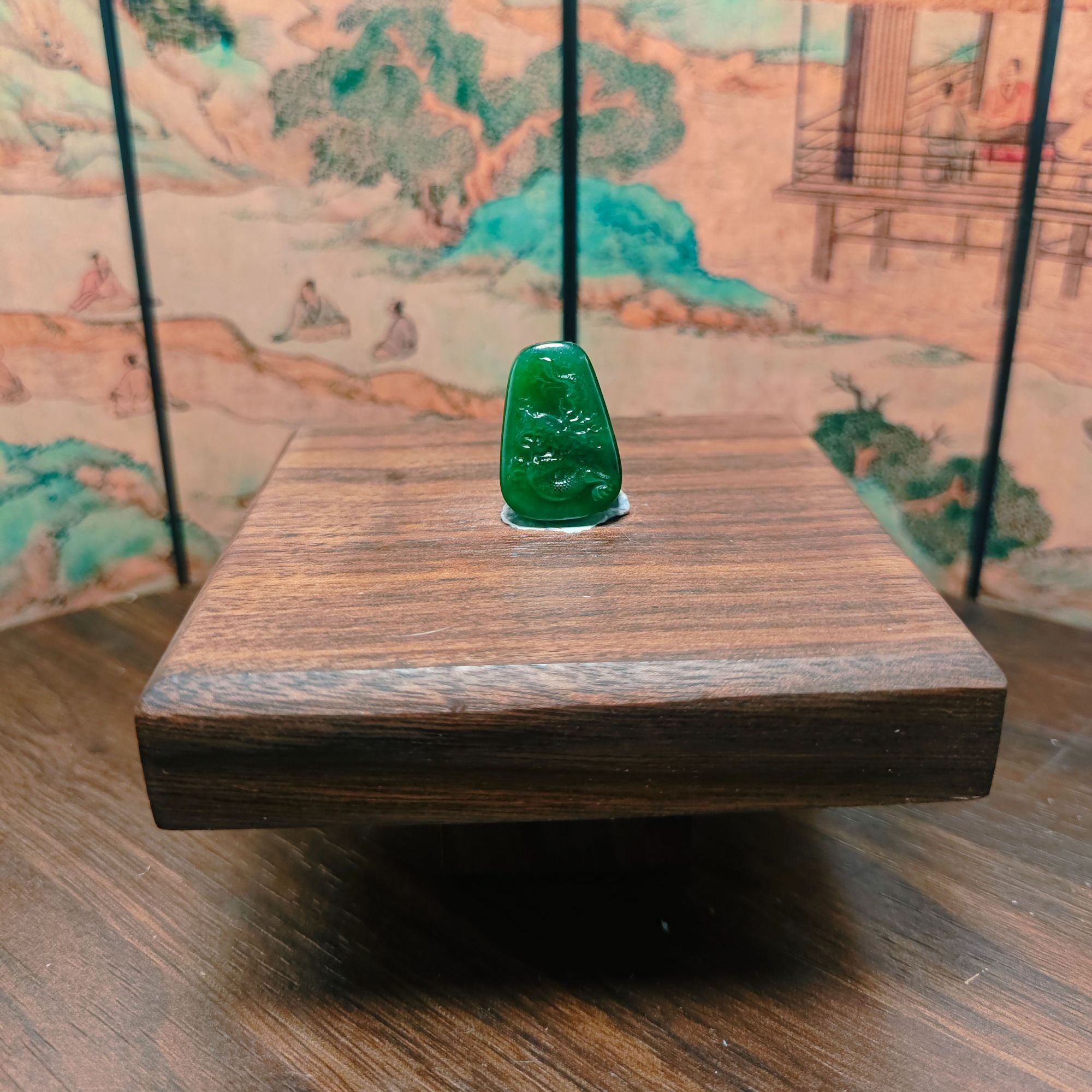 F和田玉碧玉猫眼龙形吊坠