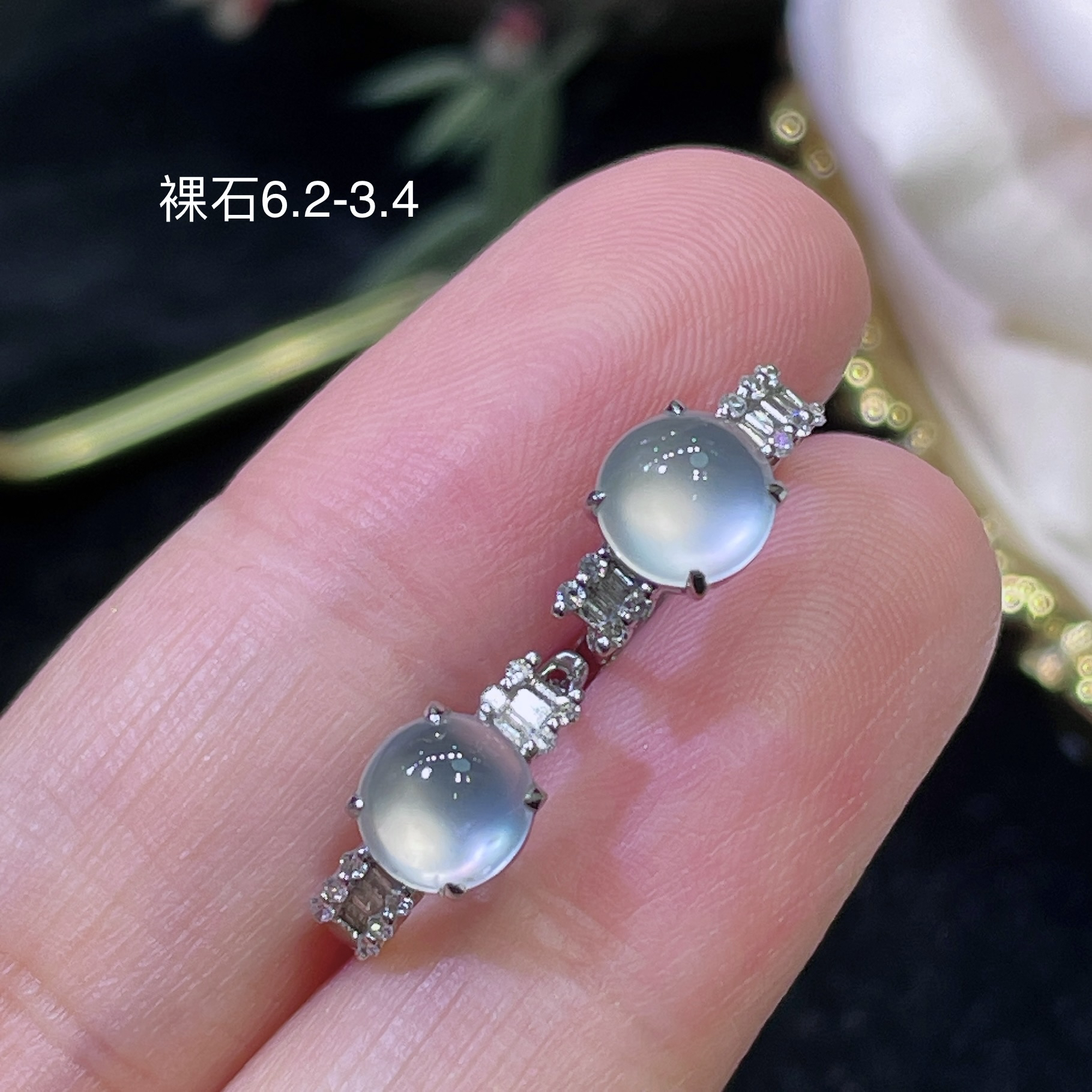 高端翡翠天然缅甸A货18k金镶嵌钻石冰种高冰种起胶起光蛋面耳包
