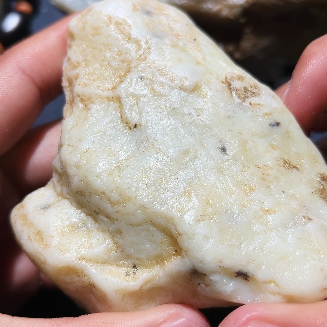 和田玉未镶嵌珠宝奇石