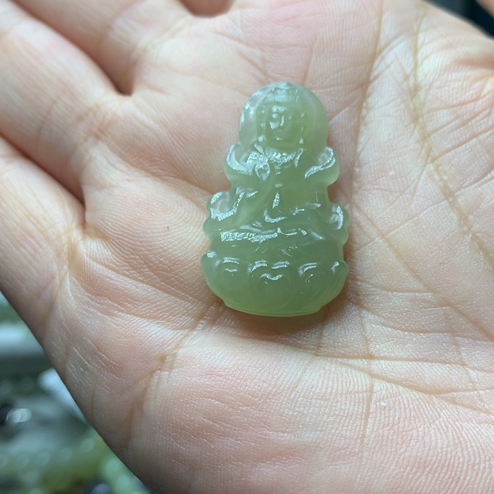 颈饰未镶嵌和田玉（糖玉）