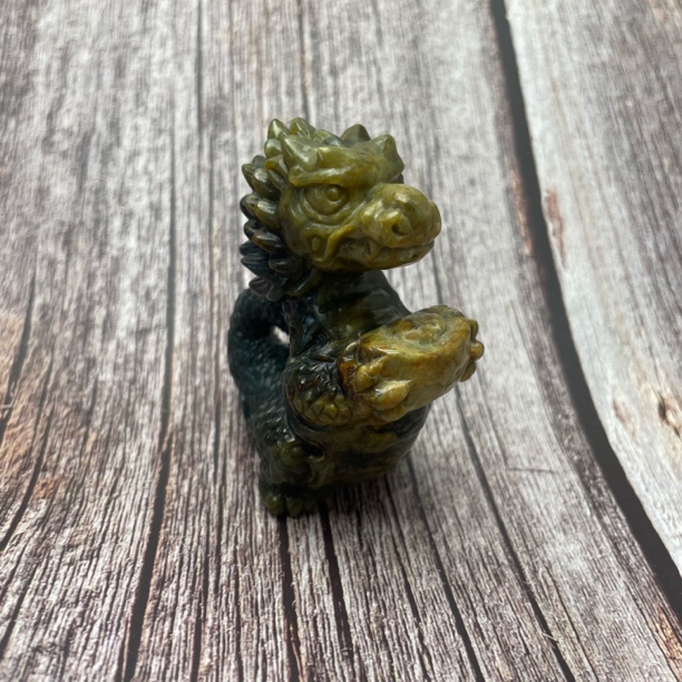 河磨玉龙行大运摆件手把件