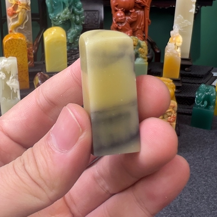 青田石墨韵菜花黄素章