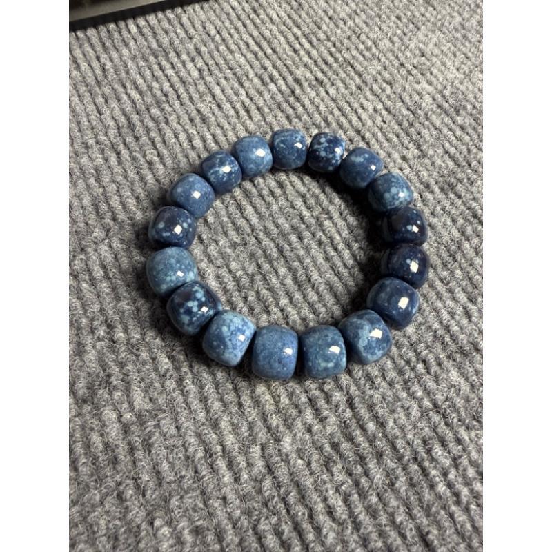 082 特色木材工艺品1.4
